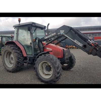 Massey Ferguson 4235