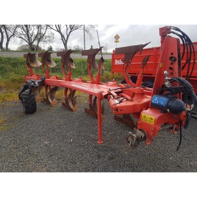 KUHN VM152