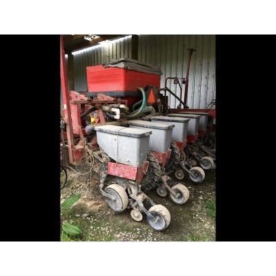 Case IH 1200 Planter